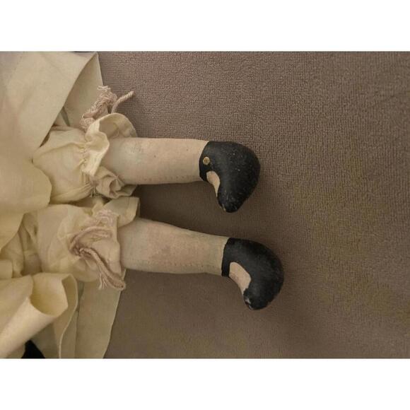 Vintage Betsy Ross Cloth Doll with Patriotic Dress - Picture 5 of 10